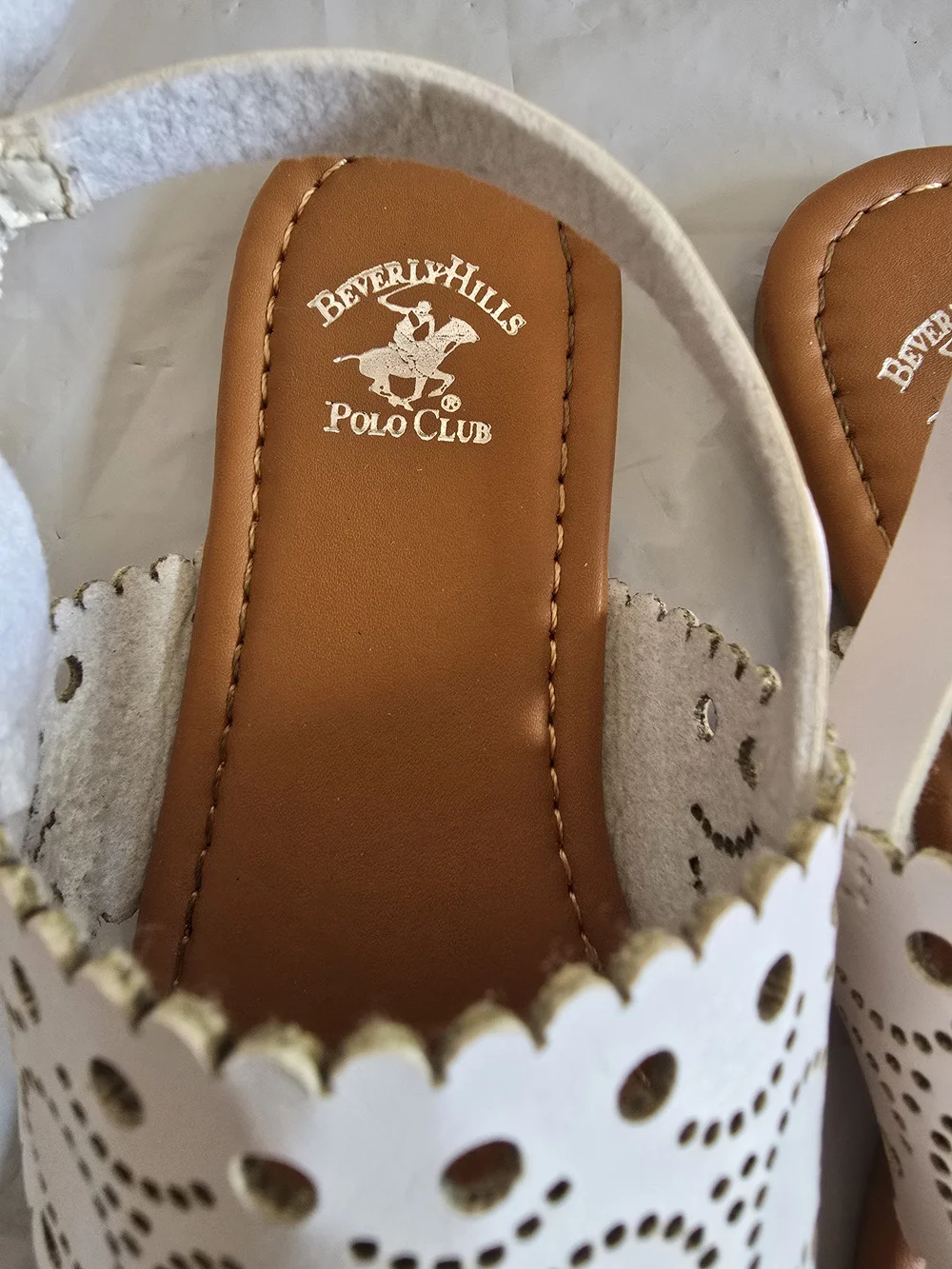 Beverly Hills Polo Club Girls White Laser-Cut Toe-Post Sandals New Size 13